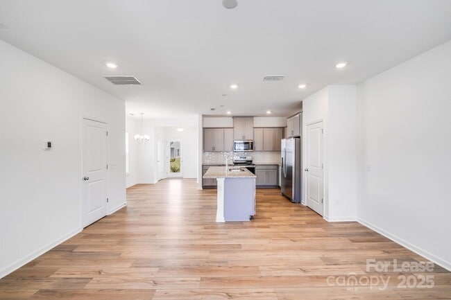 Building Photo - 2212 Cobble Ct