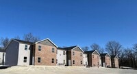 Building Photo - 2 bed 1 bath apartment in Jackson, MO