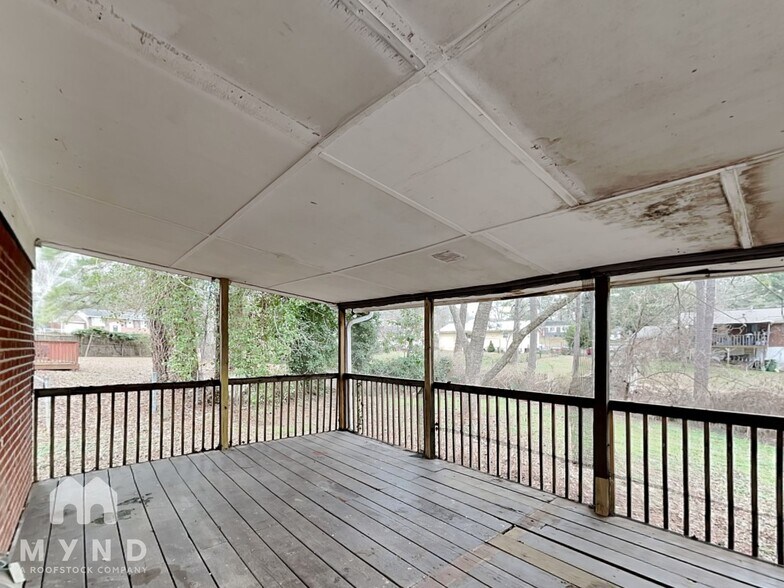 Building Photo - 5906 Pineglen Ct