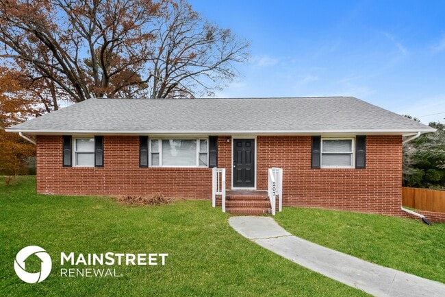 Building Photo - 207 Breedlove Ave