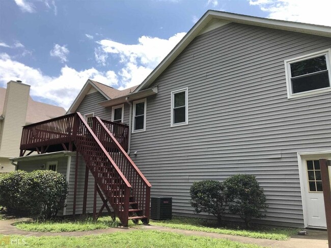Building Photo - 5955 Graywood Cir SE