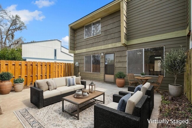 Building Photo - 3128 Blairstone Ct