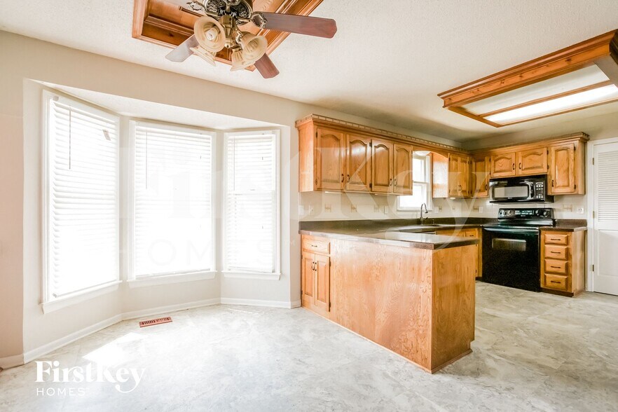 Building Photo - 1419 S Sheridan Bridge Pl