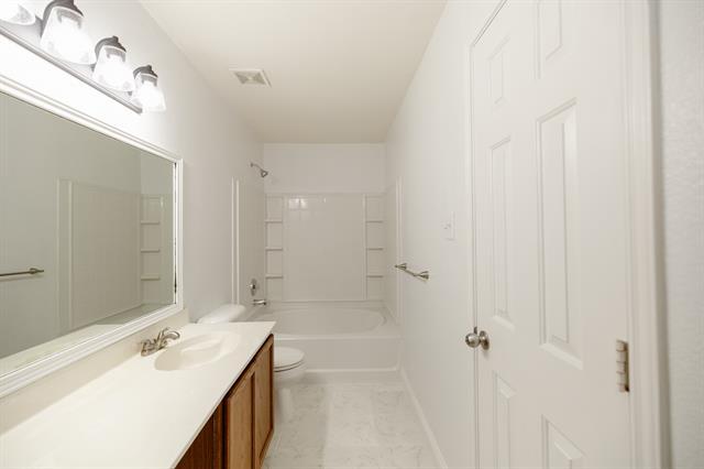 Building Photo - 1857 Shasta View Dr