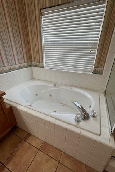 Building Photo - 4909 Park View Ct