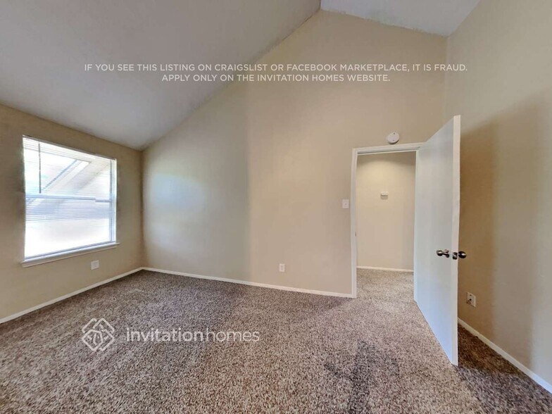 Building Photo - 16711 Shrub Oak Dr