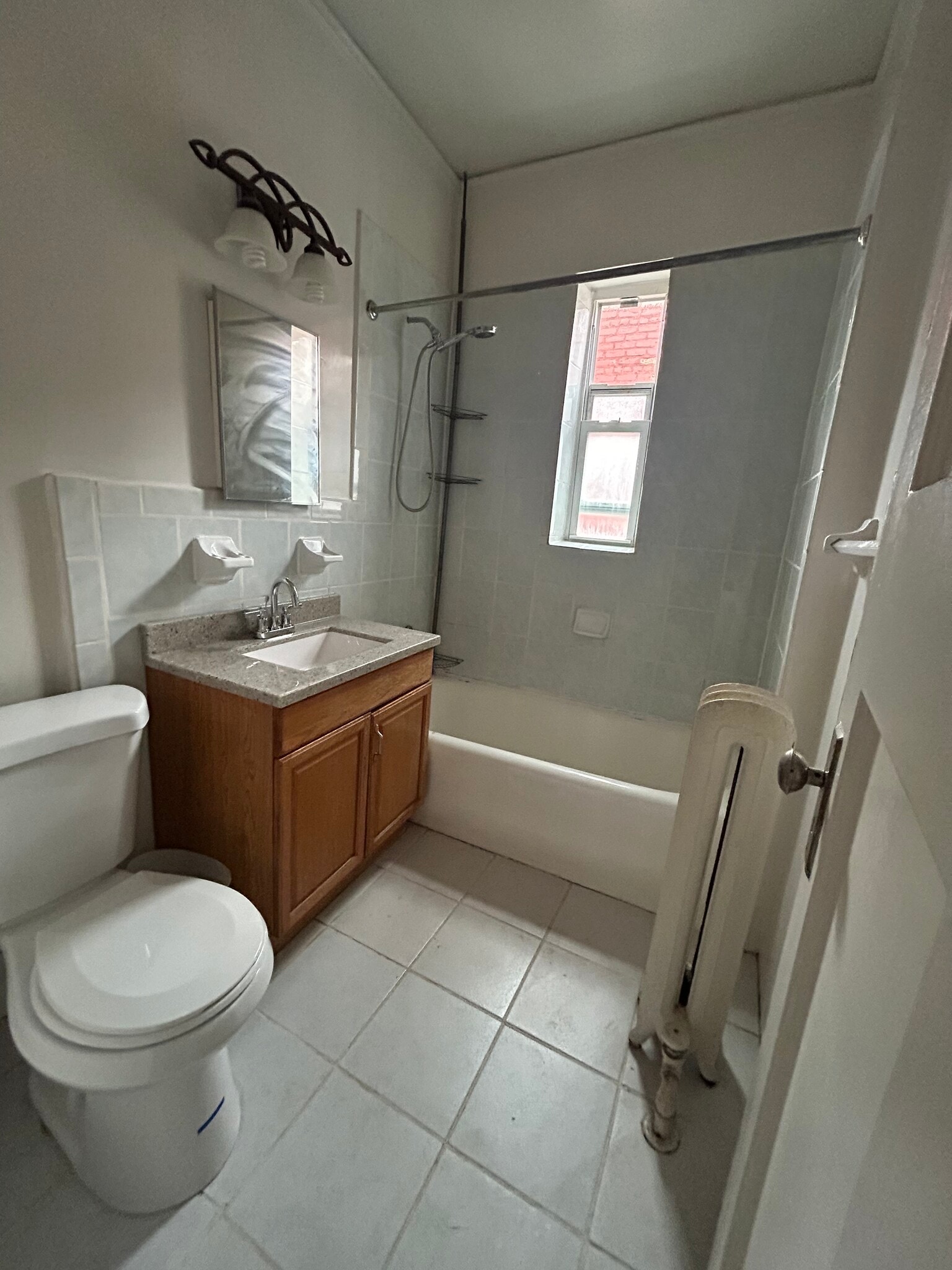 Bathroom - 17 Ludlam Pl
