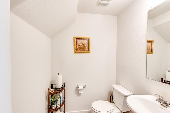 Building Photo - 1104 Terrace View Dr