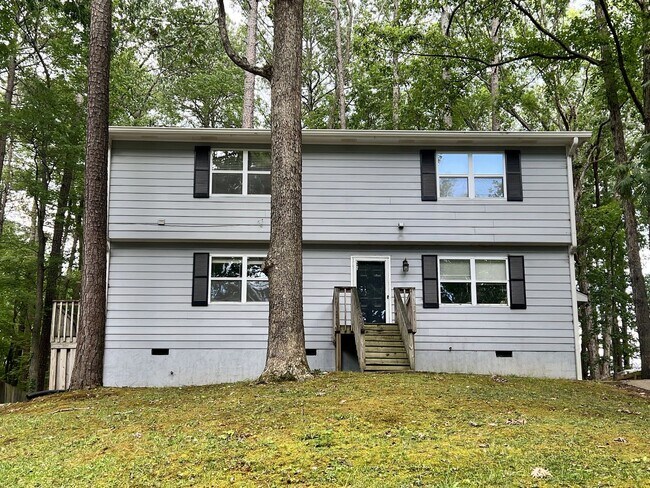 Building Photo - Cary Townhome
