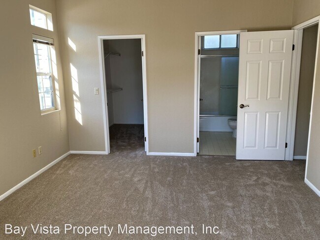 Building Photo - 8170 Mountain View Dr