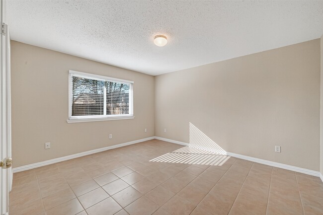 Building Photo - 6515 Morrisglen Ct