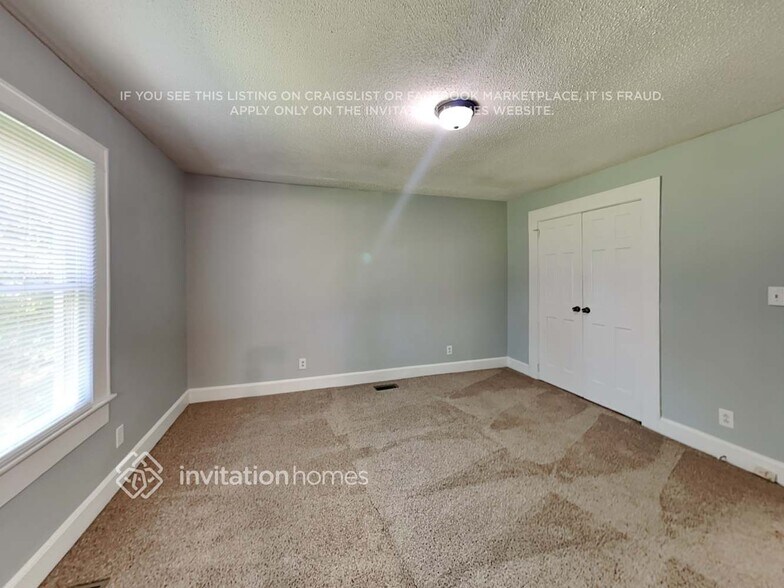 Building Photo - 104 Sunset Dr