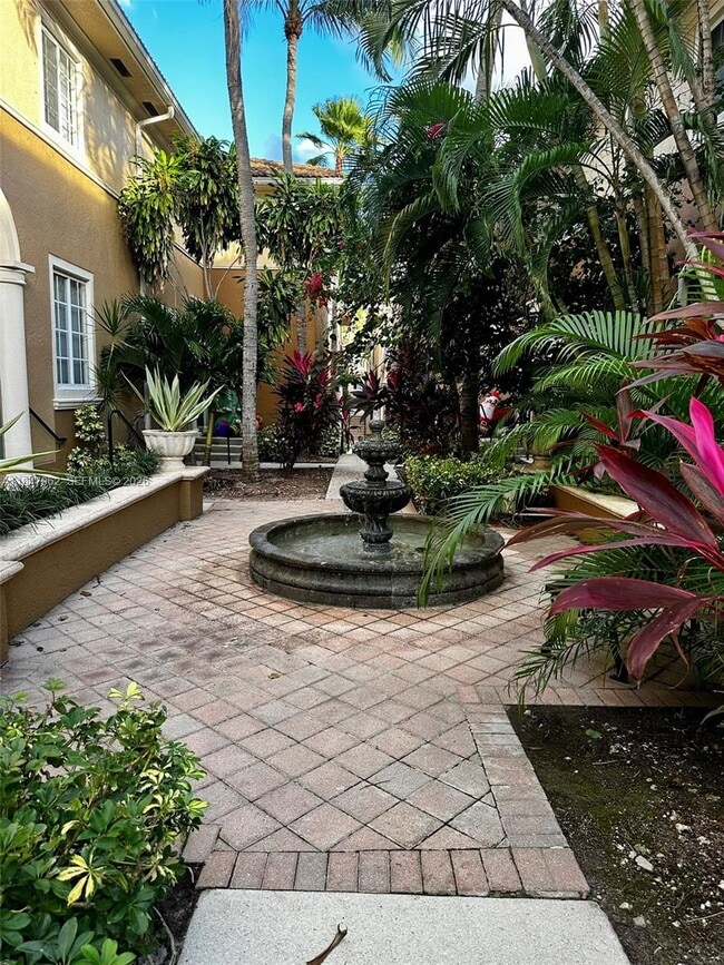 Building Photo - 2941 NE 185th St