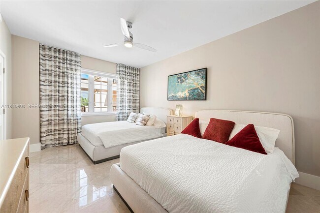 Building Photo - 19253 Fisher Island Dr