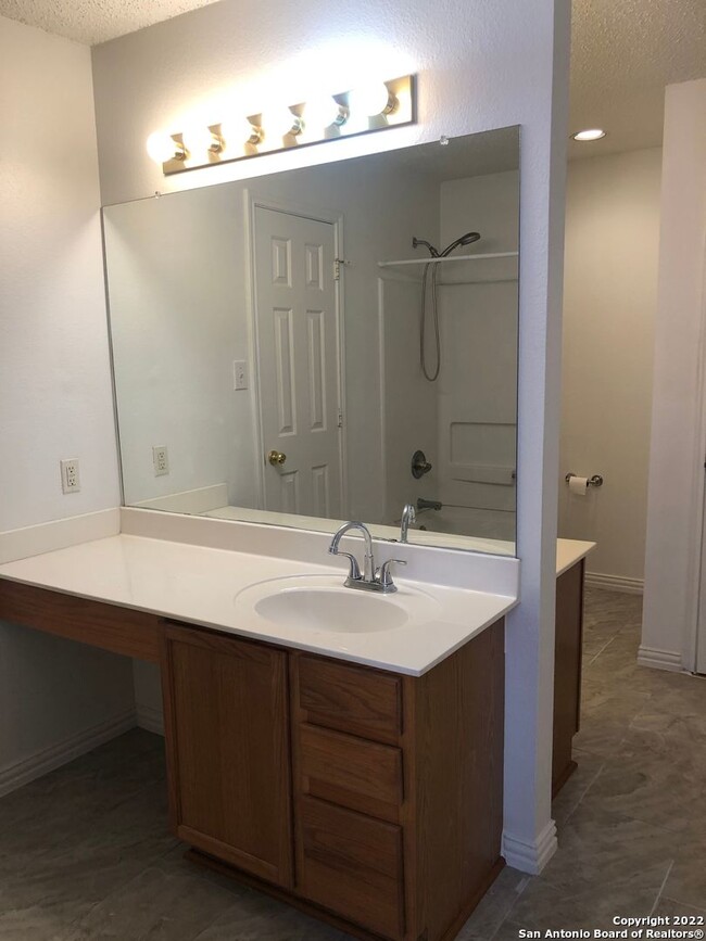 Building Photo - 8514 Coppermine-