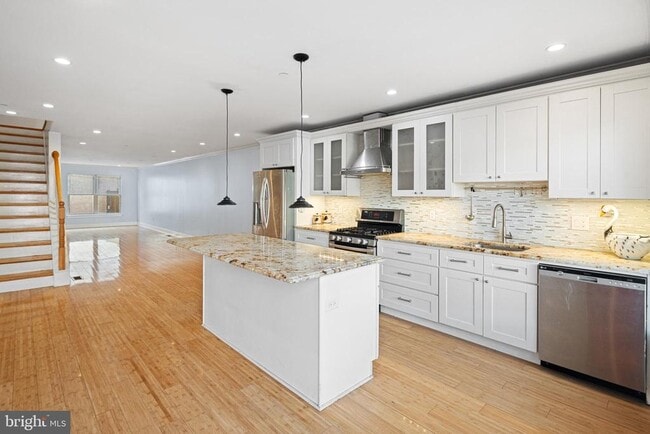 Building Photo - 1403 S 20th St