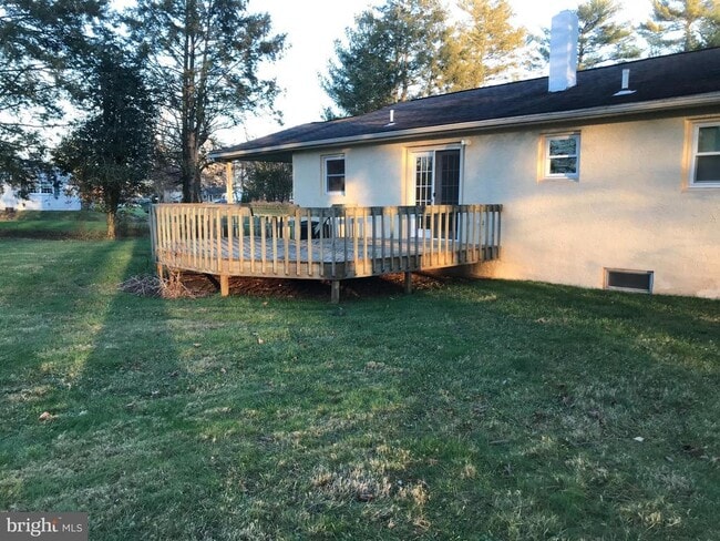 Building Photo - 255 8th Ave