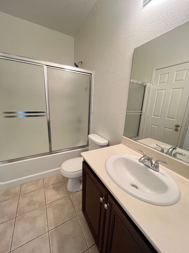 Building Photo - Stunning 3 bedroom home in a gated community!