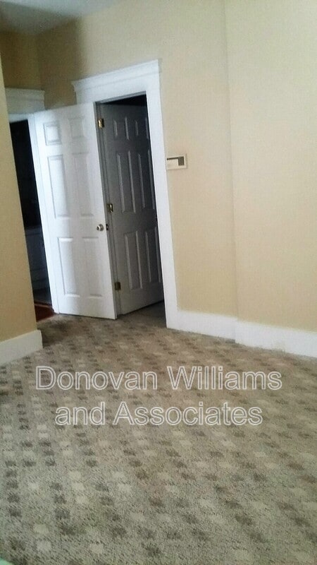 Building Photo - 135 E Wilson Ave