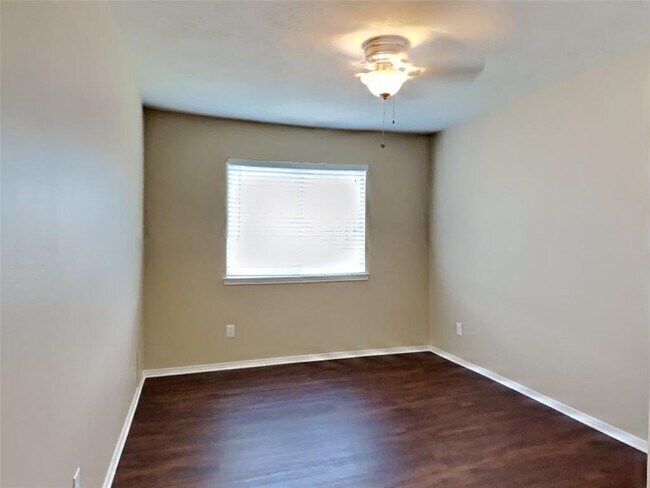 Building Photo - 14231 Bonham Oaks Ln