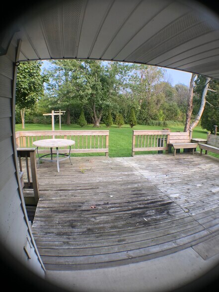 Deck in back uard - 309 S 11th St