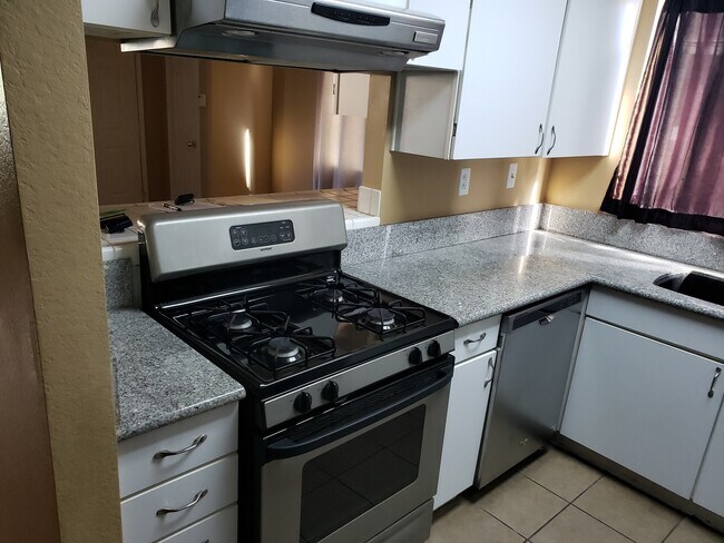 Building Photo - 43423 30th St W