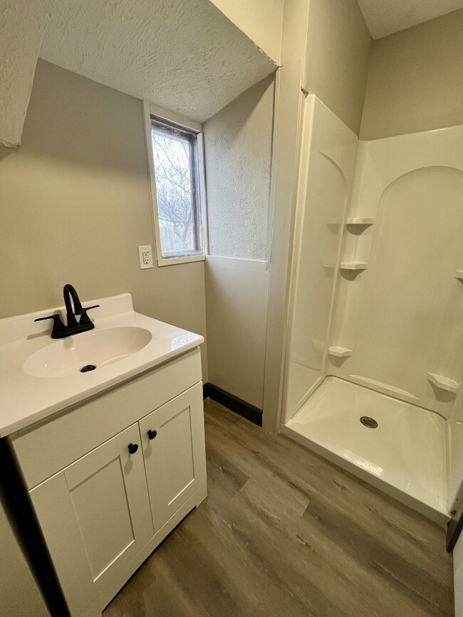 Building Photo - 2114 Ave G