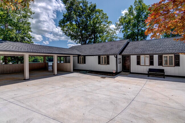 Building Photo - 141 Craig Hill Cir
