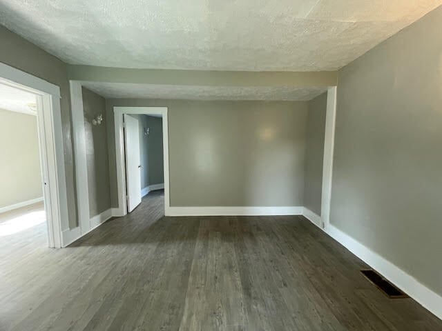 Building Photo - 144 W Broadway St