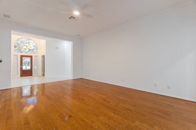 Building Photo - 22 Westwinds Cir