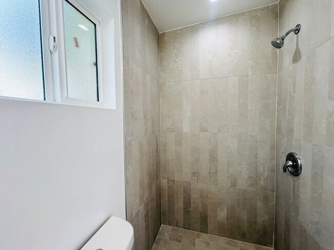 Building Photo - Sylvan Apartments