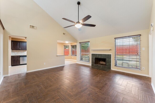 Building Photo - 1835 Taylor Creek Dr