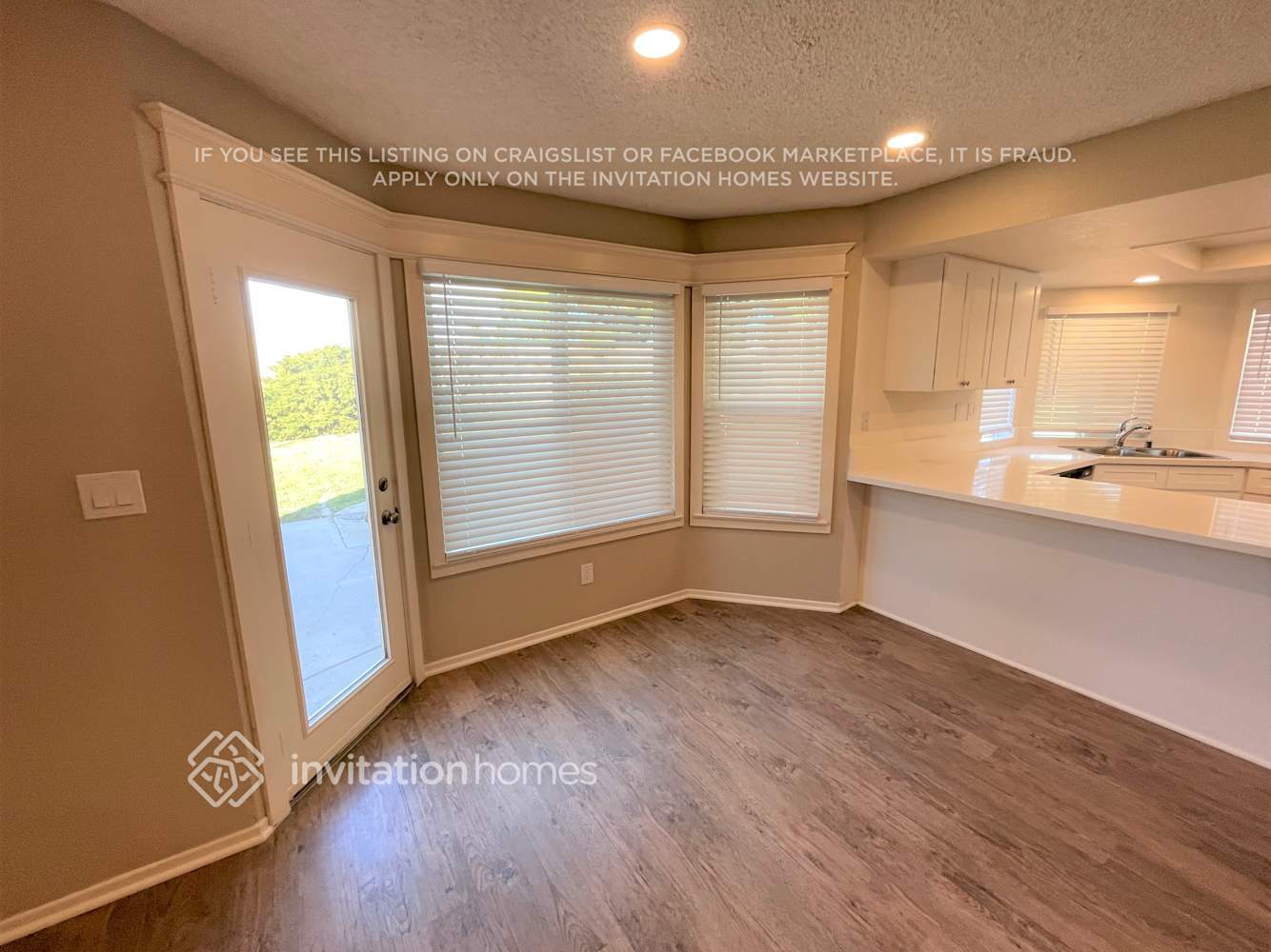 Building Photo - 4721 Cocina Ln