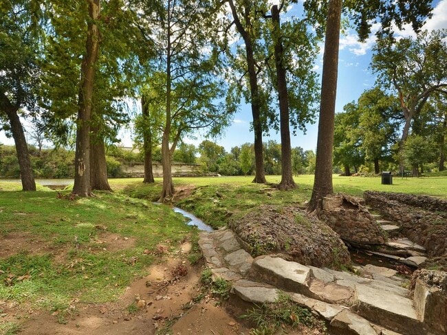 Building Photo - 1200 Brendon Lee Lane