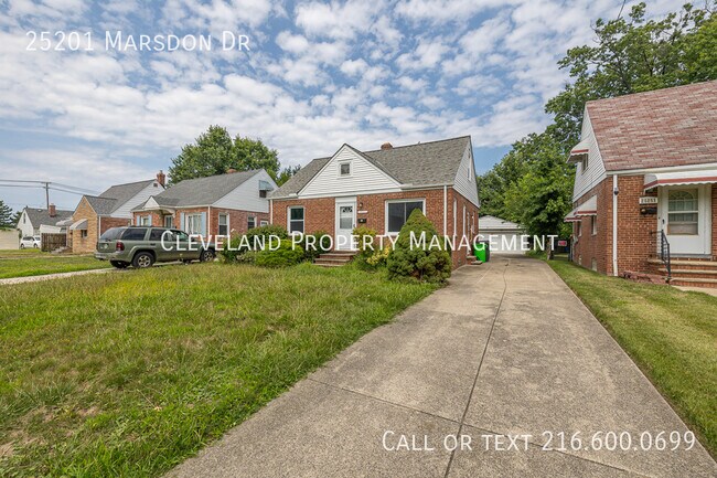 Building Photo - 25201 Marsdon Dr