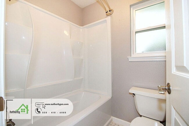 Building Photo - 966 Partridge Dr