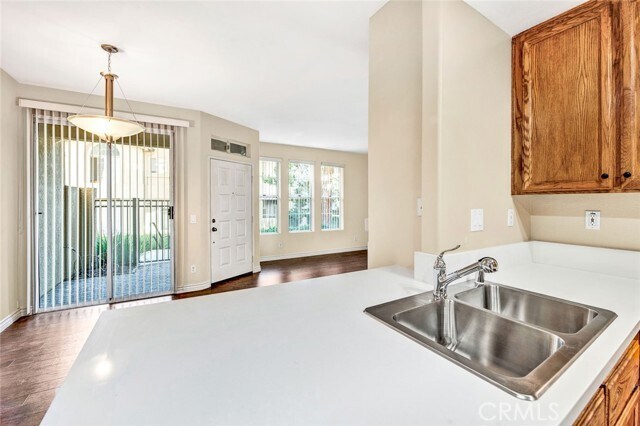 Building Photo - 44 Waxwing Ln