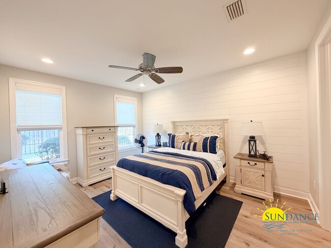 Building Photo - Charming 3BR Home with really great neighborhood perks!