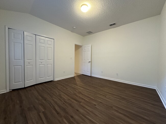 Building Photo - 5204 Comfort Ct