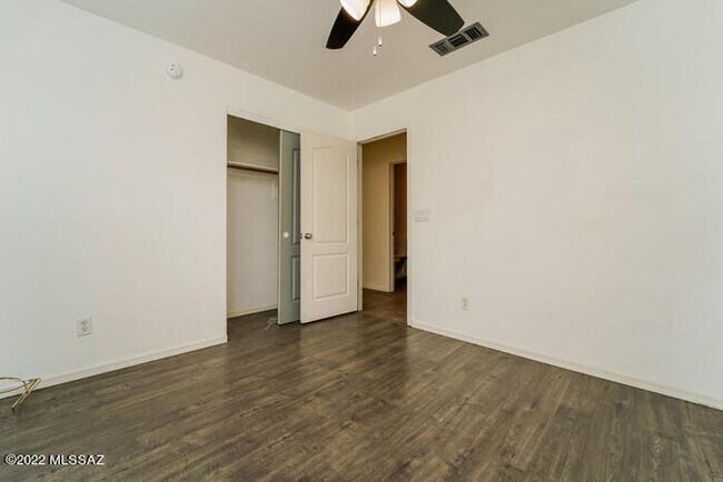 Building Photo - 5133 S Lavender Hills Ln