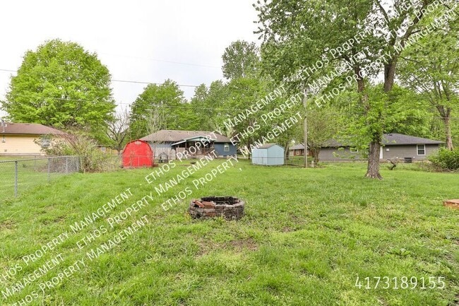 Building Photo - 109 N Allen Ave