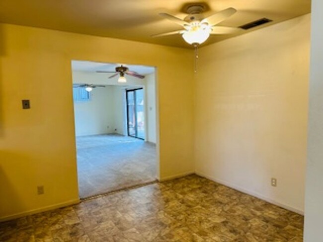 Building Photo - $1,695 - Spacious Two Bedroom +Flex Room- ...