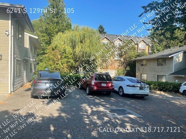 Building Photo - 6241 S 129th St