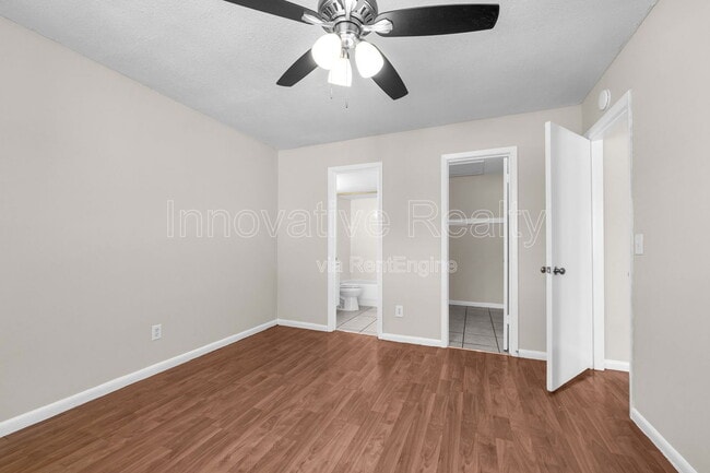 Building Photo - 5111 Curry Ford Rd