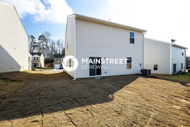 Building Photo - 4 Bedroom Pet-Friendly Home in Charlotte, ...