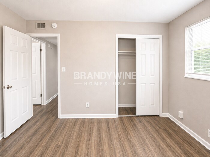 Building Photo - 8067 Santillo Dr