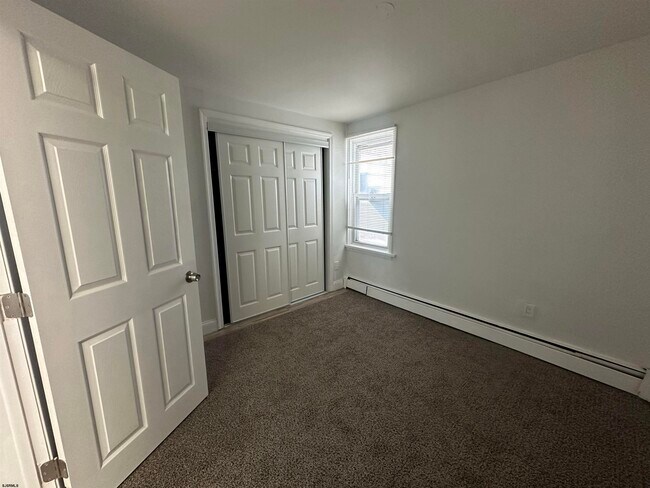 Building Photo - 16 S Washington Ave