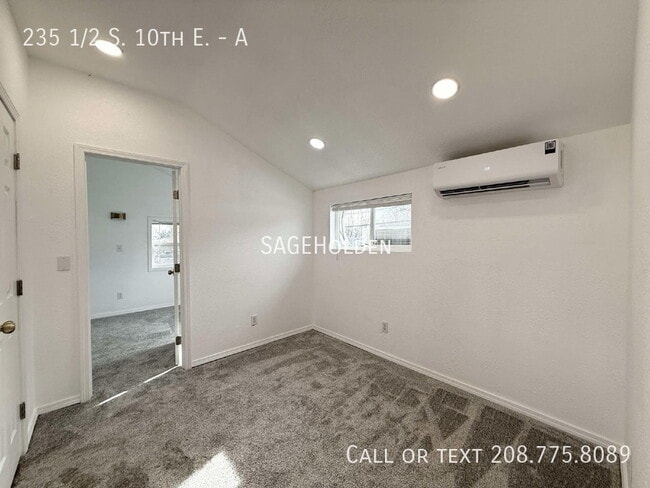 Building Photo - 235 1/2 S. 10th E.-A