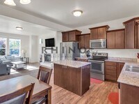 Building Photo - 1544 S 840 W