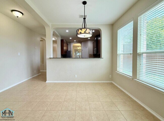 Building Photo - 13714 Altamirano